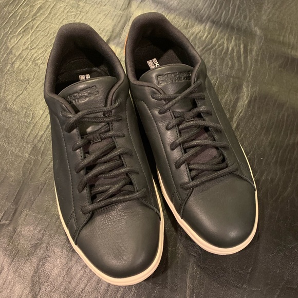 Sketchers Mens Leather Shoes - Picture 2 of 6